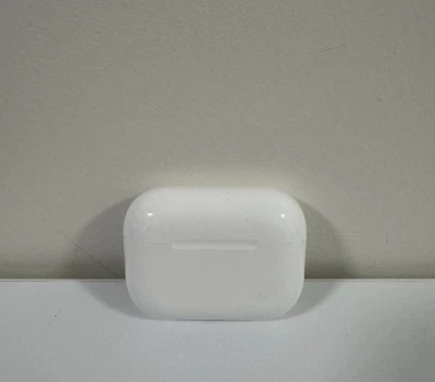 Apple AirPods 4Gen - Image 1 of 3
