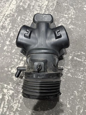 Dodge Viper Gen 3 Clean Air Tube 5037295AB SRT-10 V10 OEM 2003 2004 2005 2006 - Image 1 of 2