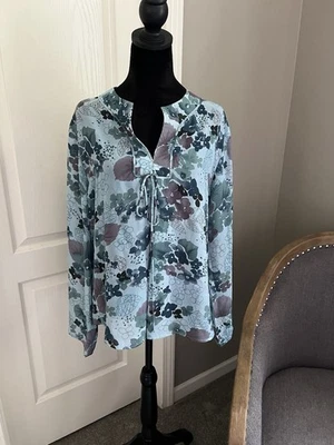 Blusa floral Lemon Grass Studio azul e verde manga longa grande - Imagem 1 de 4