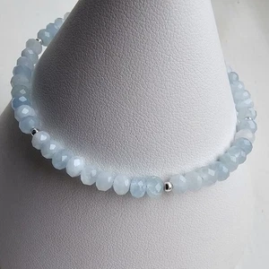 Pulsera de plata de ley 925 y aguamarina con cierre y cadena extensora de 7" - Imagen 1 de 7