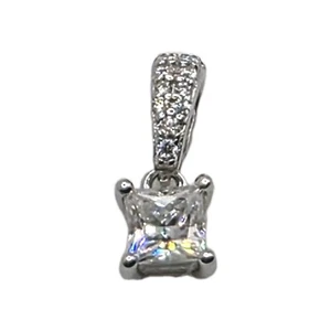 Colgante de moissanita de plata de ley 925 .40 quilates 4 mm nuevo - Imagen 1 de 10