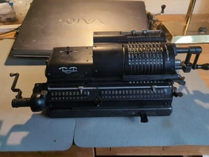 Rechenmaschine Triumpator P - Bild 1 von 5
