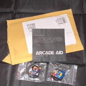 Neu Disney selten ARCADE AID Disney Tron Legacy Flynn Lives Kampagne Pin ARG ares - Bild 1 von 5