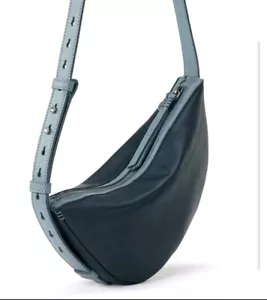 Bolso Bandolera Ajustable de Cuero The Sak Tess Azul, 11x5x2.5", Nuevo - Imagen 1 de 18