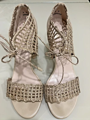 Stuart Weitzman Size 9 Summer heels sandal shoe woven leather tie nude open toe - Image 1 of 4