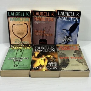 Anita Blake Vampire Hunter Novels x 6 by Laurell K. Hamilton small P/B Books - Picture 1 of 18