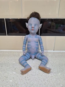 Muñeca bebé elfo azul avatar realista - Imagen 1 de 5
