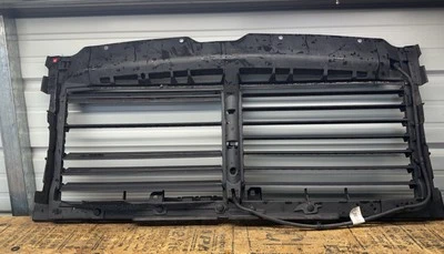 2021-2024 84816827 OEM obturador de aire activo Chevrolet Suburban Tahoe (5,3 L, 6,2 L) Foto 1 de 4