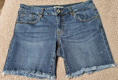 CAbi Boyfriend Denim Cut Off Shorts Raw Hem, Comfort Stretch, Zip Up, Size 4 $98 - Image 1 of 4