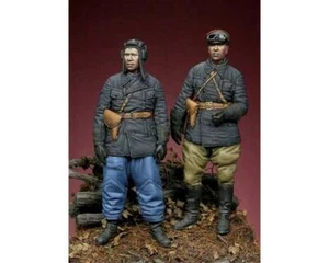 Alpine Miniatures # 35041 WW2 Russian Tank Crew set 2 1/35 scale - Picture 1 of 2