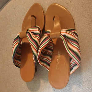 Salvatore Ferragamo Tan Kitten Heel Thong Sandals w/ Striped Bow 8.5 B (8 US) - Picture 1 of 8