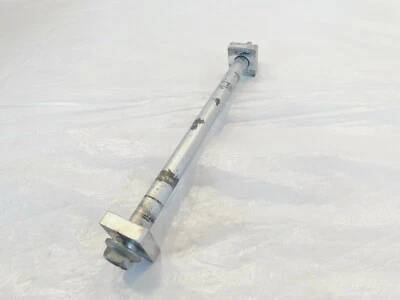 Kawasaki EX650 & ER650 Ninja 650 & KLE650 Versys Rear Axle w/ Adjuster Blocks - Изображение 1 из 4