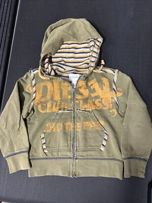 Camisa com capuz Diesel infantil tamanho 6 XS detalhes verde - laranja - Imagem 1 de 4