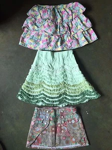 EUC Paket mit 3 Frühjahr/Sommer RÖCKEN Blumen/Rüschen lila Mädchen 5-8 verstellbare Taillen - Bild 1 von 8