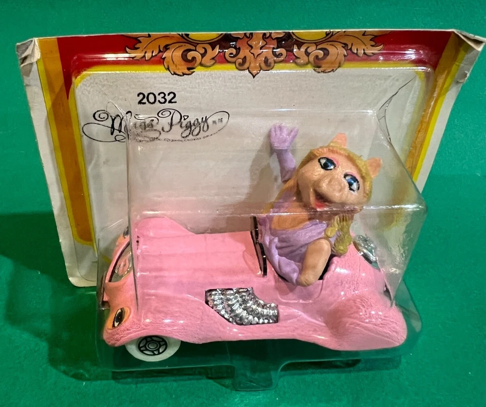 Corgi Muppet Show 1979 Miss Piggy Vehicle Diecast MOC BX9 - Image 1 of 1