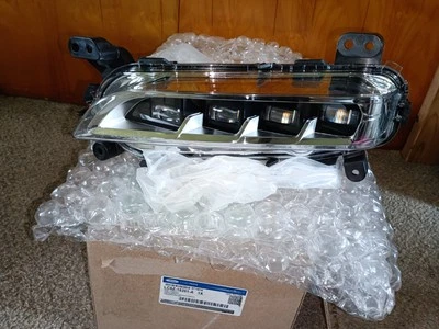 ¡Nuevo! Conjunto de lámpara antiniebla delantera izquierda original Ford Lincoln LC5Z-15201-A Foto 1 de 4