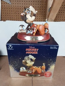 Disney Snow Globe L'incubo di Topolino in scatola grande figura di Topolino - Foto 1 di 11