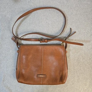 Fossil Leder Umhängetasche cognac braun schöner verstellbarer Riemen gebraucht, in einwandfreiem Zustand  - Bild 1 von 8