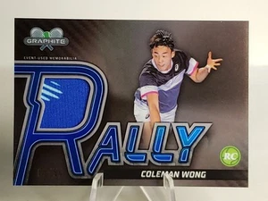 Parche de novato Topps Graphite Tennis Coleman Wong Rally 2024 azul/50 radiocontrol  - Imagen 1 de 4