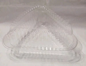 5.6x6.1x3" Clear Plastic Hinged Pie Slice Take Out Container 50pcs - Picture 1 of 3