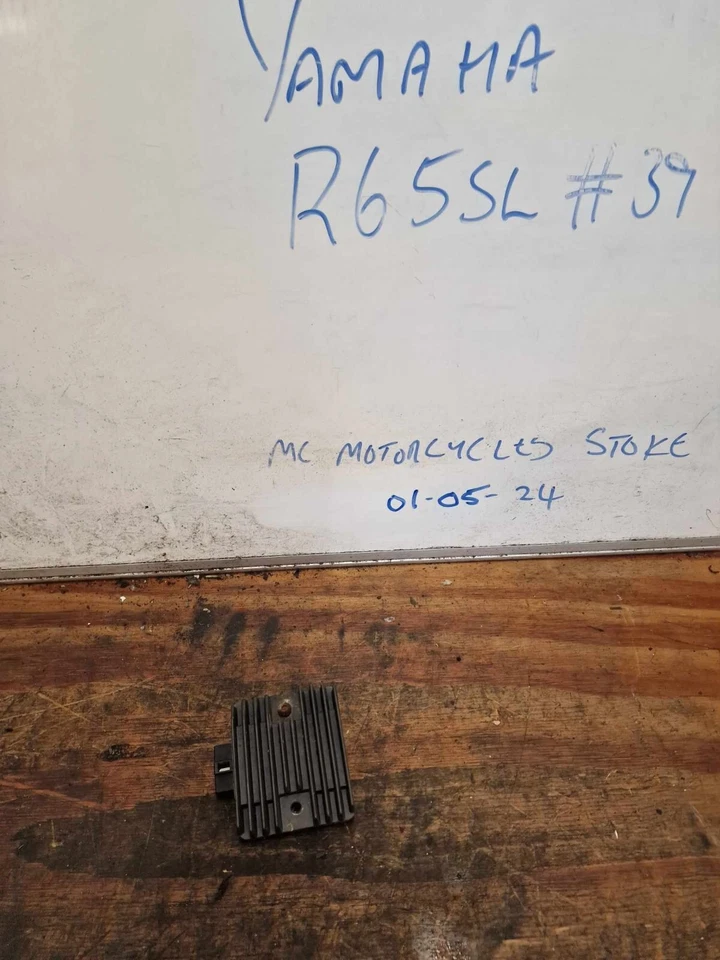 Yamaha Yzf R6 5sl regulador de voltaje rectificador 2003 2005 Foto 1 de 1