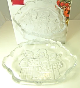 Christmas Holiday Carollers MIKASA Glass Candy Dish Bowl 8.25'" JAPAN NIB - Picture 1 of 2