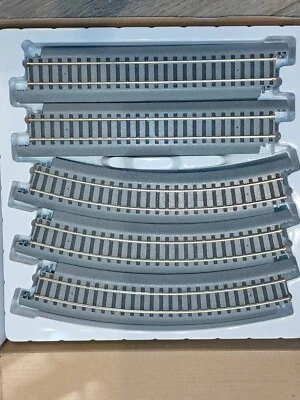 Hawthorne Village HO Railroad Track 6 Curve & 4 Straight By Walthers - Image 1 of 3