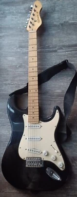 Elevation Electric Guitar 98cm - Image 1 of 4