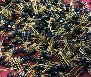 SSDI 2N5138 SILICON TRANSISTOR PNP, TO-106 OLD GOLD (1PC) - Picture 1 of 1