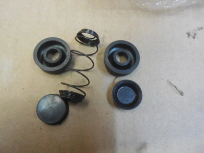 Kit de reparación de cilindros de rueda AutoSpecialty #KW-81004, se adapta a: 84-94 Ford Tempo, H279 Foto 1 de 3