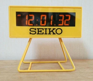 SEIKO Mini Sports Timer Clock Digital SQ815Y Yellow 93 x 104 x 45mm - Picture 1 of 3