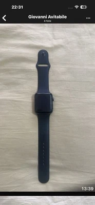 Apple Watch Series 3 42mm Cassa Alluminio Grigio Siderale, Cinturino Silicone... - Immagine 1 di 4