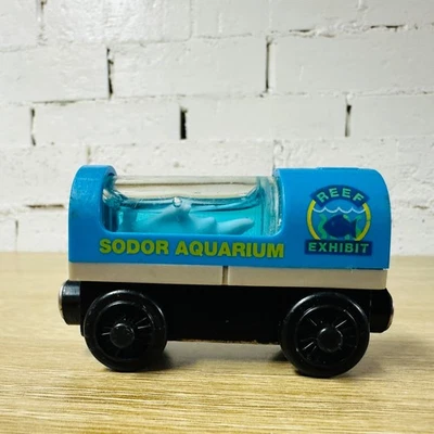 Light Up Reef Exhibit Aquarium Shark Car Thomas & Friends Wooden Railway Trains - Image 1 of 4