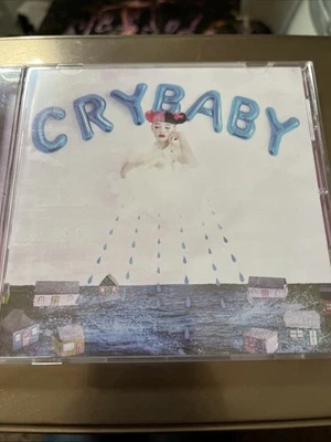 MELANIE MARTINEZ - CRY BABY CD LIKE NEW Foto 1 de 3