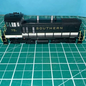 New! HO Athearn 29673 SW1500 Southern 75H $ 249.99 DC Make offer - Picture 1 of 13