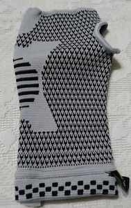 Aryse Hyperknit Wrist Compression Sleeve Athletic Performance Light Gray Sm NEW - Picture 1 of 6