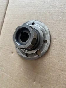 VINTAGE TRIUMPH BSA HUB CENTRE - Picture 1 of 5
