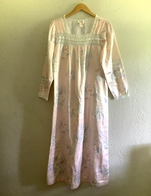 Camisón Pintuck Satinado Rosa Vintage Años 90 S Gran Tamaño Grandmacore Suave Acogedor Vibraciones Foto 1 de 4