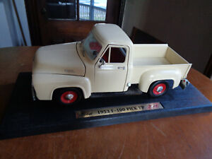 1953 Ford F-100 Pick Up Cream 92148 1/18 Scale Diecast Model Car