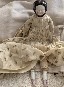ANTIQUE c. 1850 w/ PORCELAIN HEAD , ARMS AND LEGS & ORIGINAL CLOTH ~ 18” - Picture 1 of 20