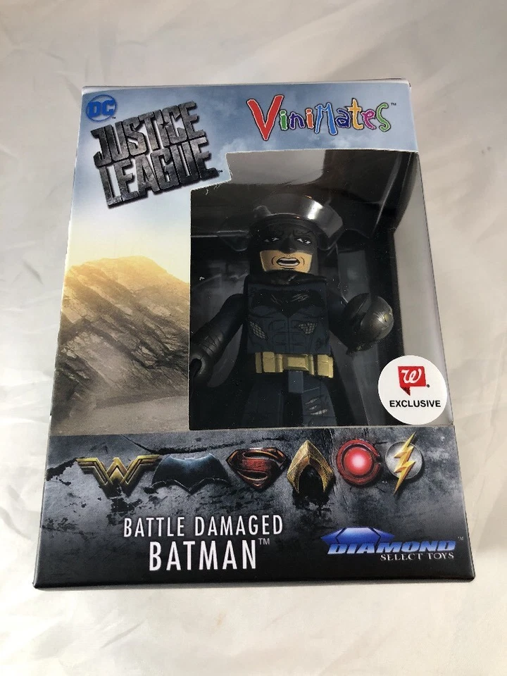 Figura Batman Vinimates DC Liga de la Justicia Batalla Dañada Exclusiva de Walgreens Foto 1 de 4