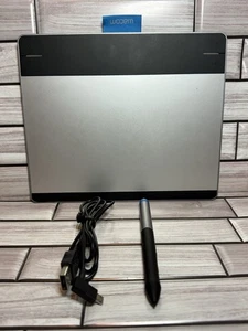 Wacom Intuos CTH-480 Intuos Pen & Touch kleines Tablet mit USB - KOSTENLOSER VERSAND! - Bild 1 von 7