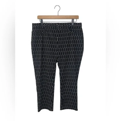 Faded Glory Black and White Cropped Pants with Geometric Pattern - Image 1 of 3