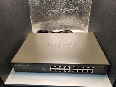 D-Link DSS-16+ 16-Port Fast Ethernet Unmanaged Switch - Image 1 of 2