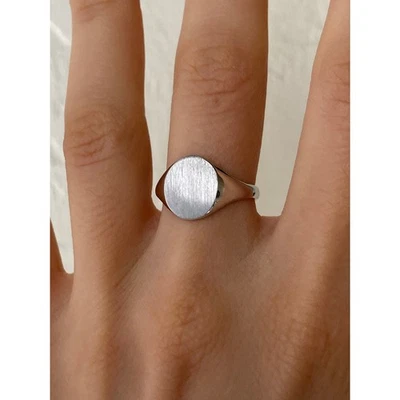Vintage 14K Solid White Gold Signet Ring, 2.75 g, Size 5.5 - Image 1 of 4