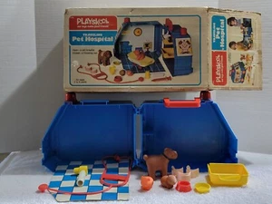 VINTAGE 1976 PLAYSKOOL REISENDE HAUSTIERKLINIK FÜR TEILE UNVOLLSTÄNDIG MIT BOX - Bild 1 von 14