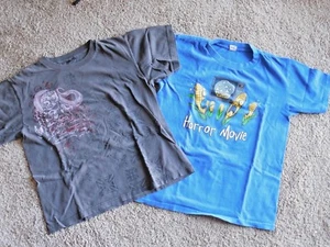 Lot Boys T Shirts Youth Medium Gray Skull and Funny Corn Shirt Blue - Lot of 2 - Picture 1 of 5