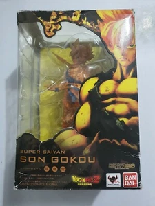 Figura FIGUARTS Zero Son Goku Super Saiyan Bandai COLLECTORS Shop DRAGON BALL Z - Imagen 1 de 10