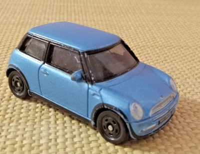 Tomy Tomica Mini Cooper # 43.   2004 - Image 1 of 4
