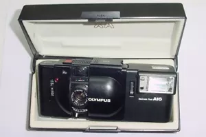 Olympus XA 35mm Film Rangefinder Camera with F.Zuiko 35mm F/2.8 Lens + A16 Flash - Picture 1 of 7